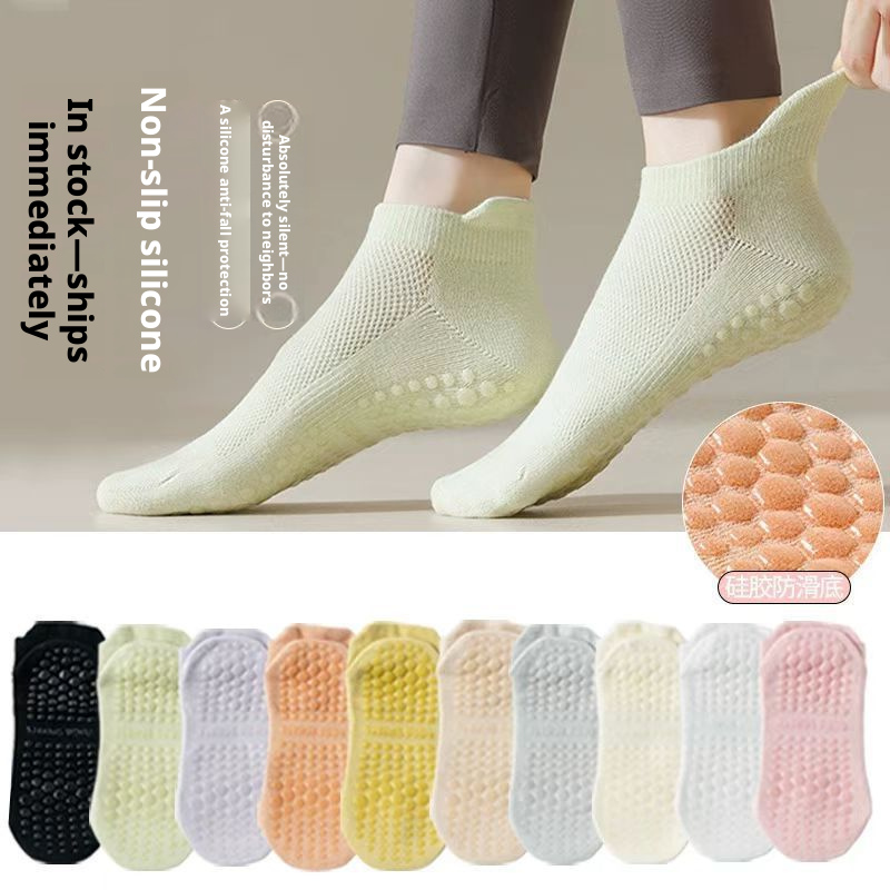 Women's Non-Slip Yoga Socks, Cotton Blend Short Ankle Socks for Pilates and Indoor Fitness
