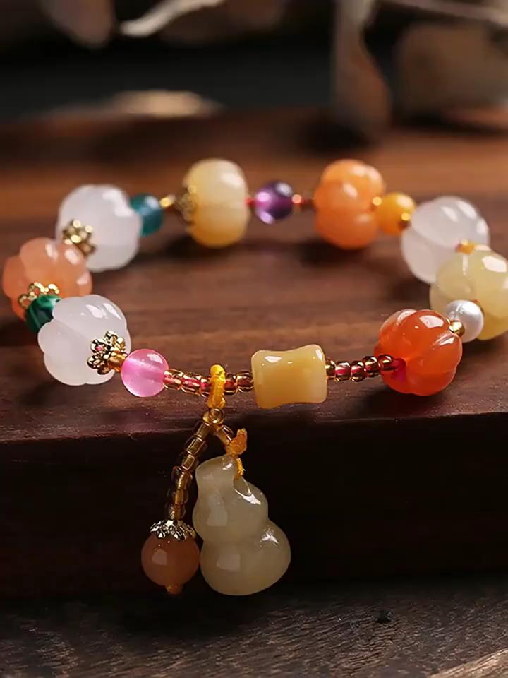 Temple natural Xinjiang pumpkin bead bracelet, couple retro ethnic style Pixiu gourd gold silk jade bracelet.
