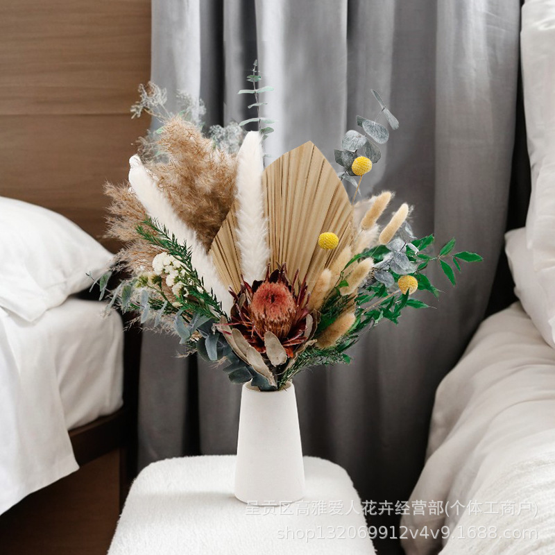 Yunnan Pufan small reed boxed mixed natural real flowers mixed and matched DIY material package combination wholesale dried flower bouquet