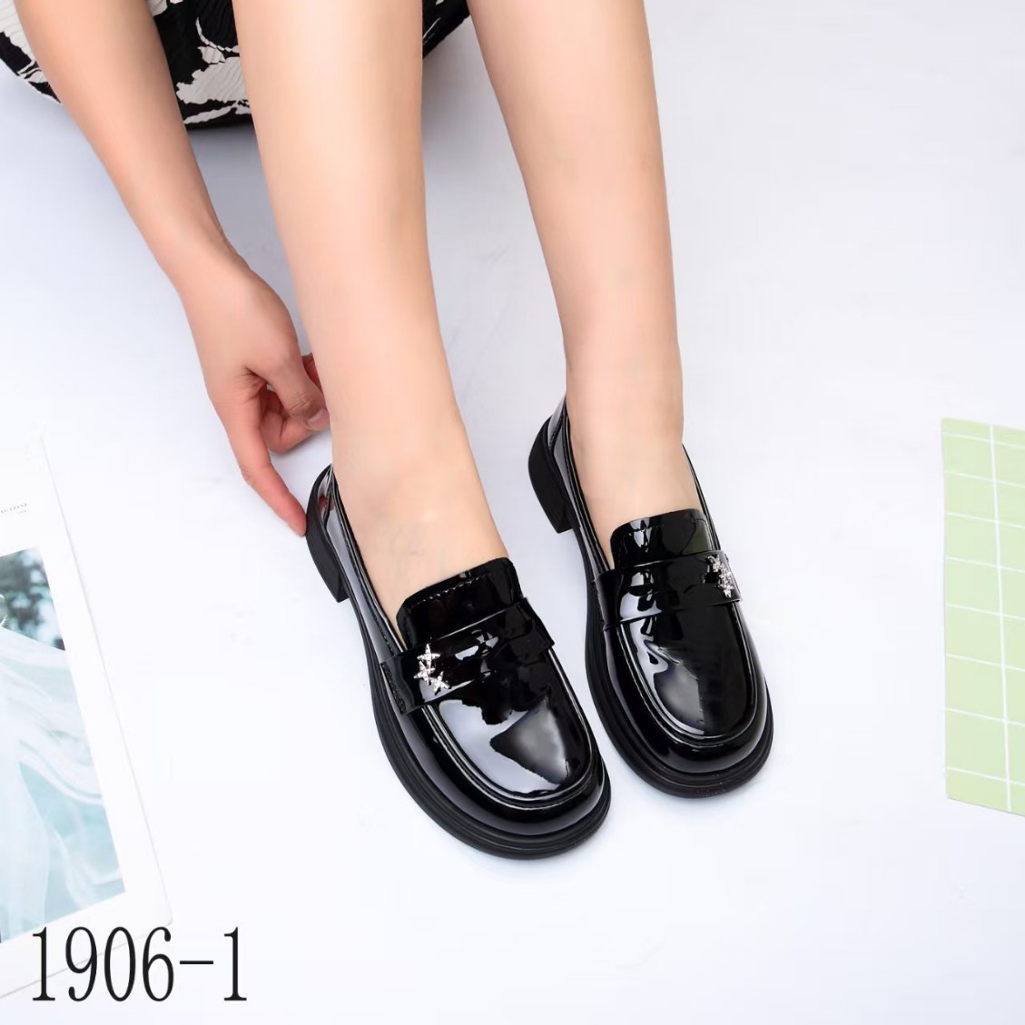 Women's Chunky Heel Loafers Soft Sole Round Toe Slip-on Shoes