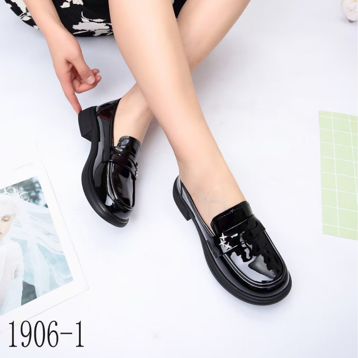 Women's Chunky Heel Loafers Soft Sole Round Toe Slip-on Shoes
