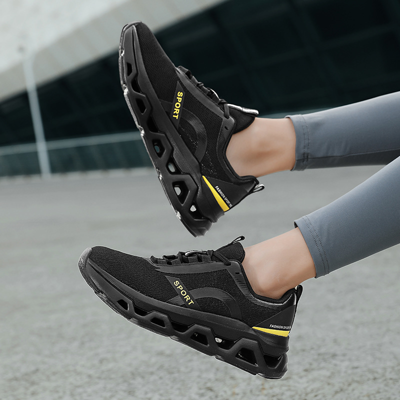 Breathable Lightweight Running Shoes for Men Women, Non-Slip Wear-Resistant Outdoor Fitness Sneakers