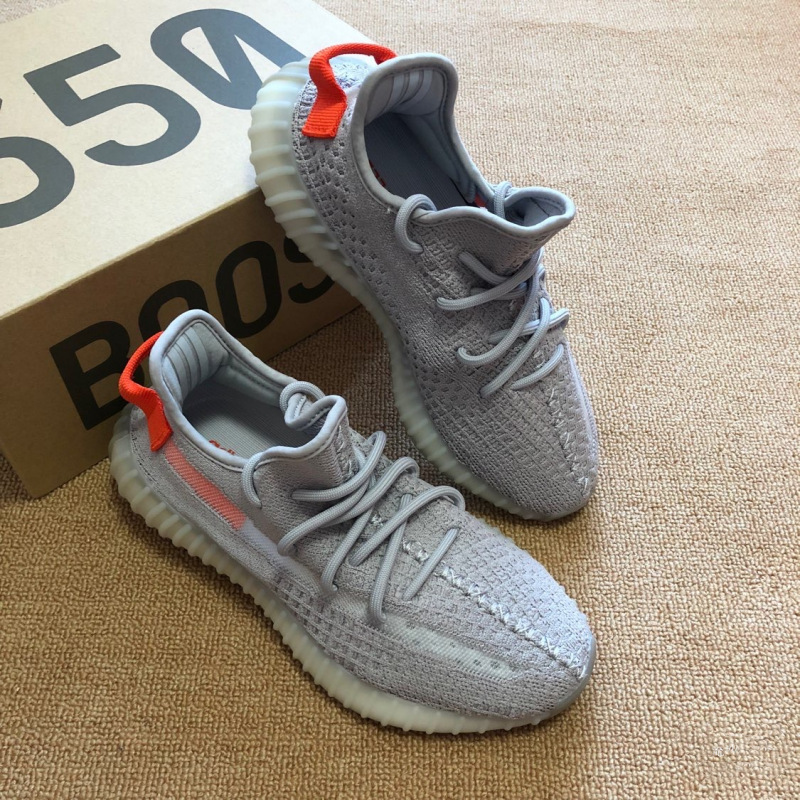 Baiyi Yeezy 350 Running Shoes for Men Women, Breathable Mesh Low-Top Sneakers