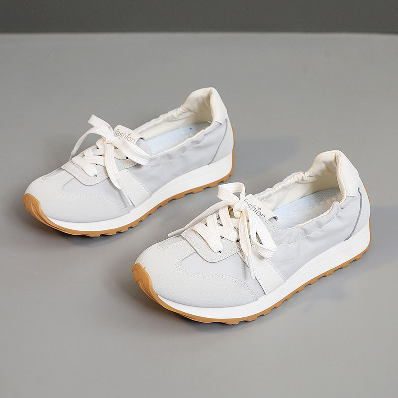 Women Breathable Low Top Sneakers, Round Toe Lace Up Casual Shoes with Thick Sole