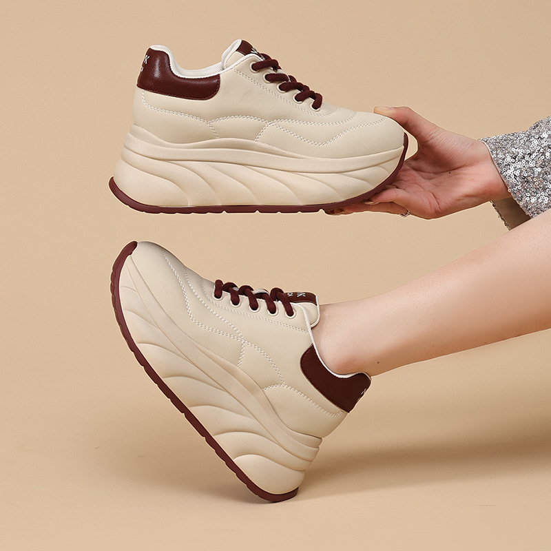 Women's Soft Sole Platform Sneakers, Low Top Round Toe Casual Shoes with Thick Sole