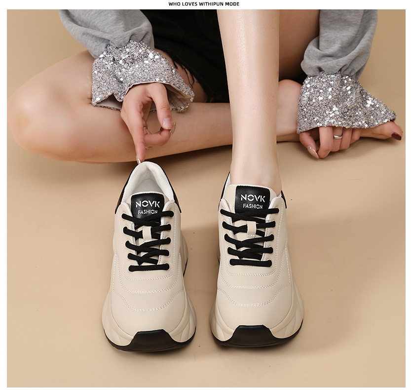 Women's Soft Sole Platform Sneakers, Low Top Round Toe Casual Shoes with Thick Sole