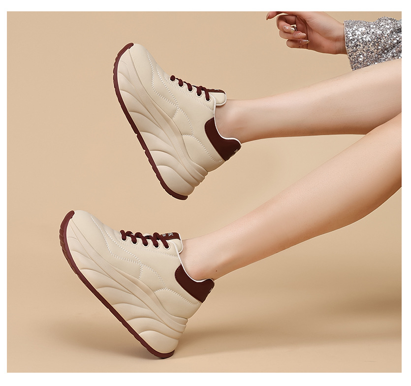 Women's Soft Sole Platform Sneakers, Low Top Round Toe Casual Shoes with Thick Sole