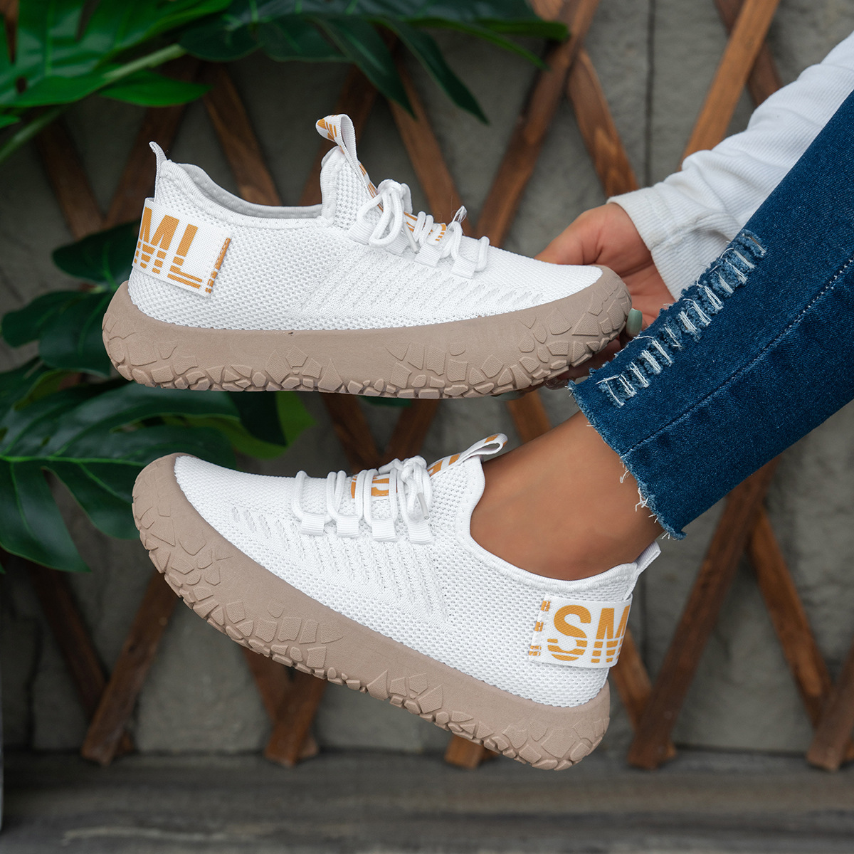 Women's Breathable Flyknit Walking Shoes with 5cm Platform Heel, Soft Cushion Casual Sneakers