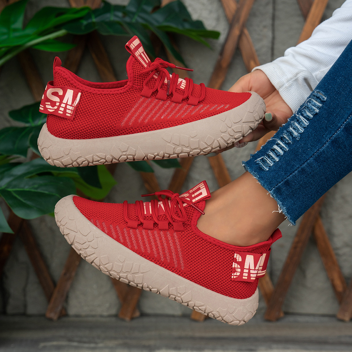 Women's Breathable Flyknit Walking Shoes with 5cm Platform Heel, Soft Cushion Casual Sneakers