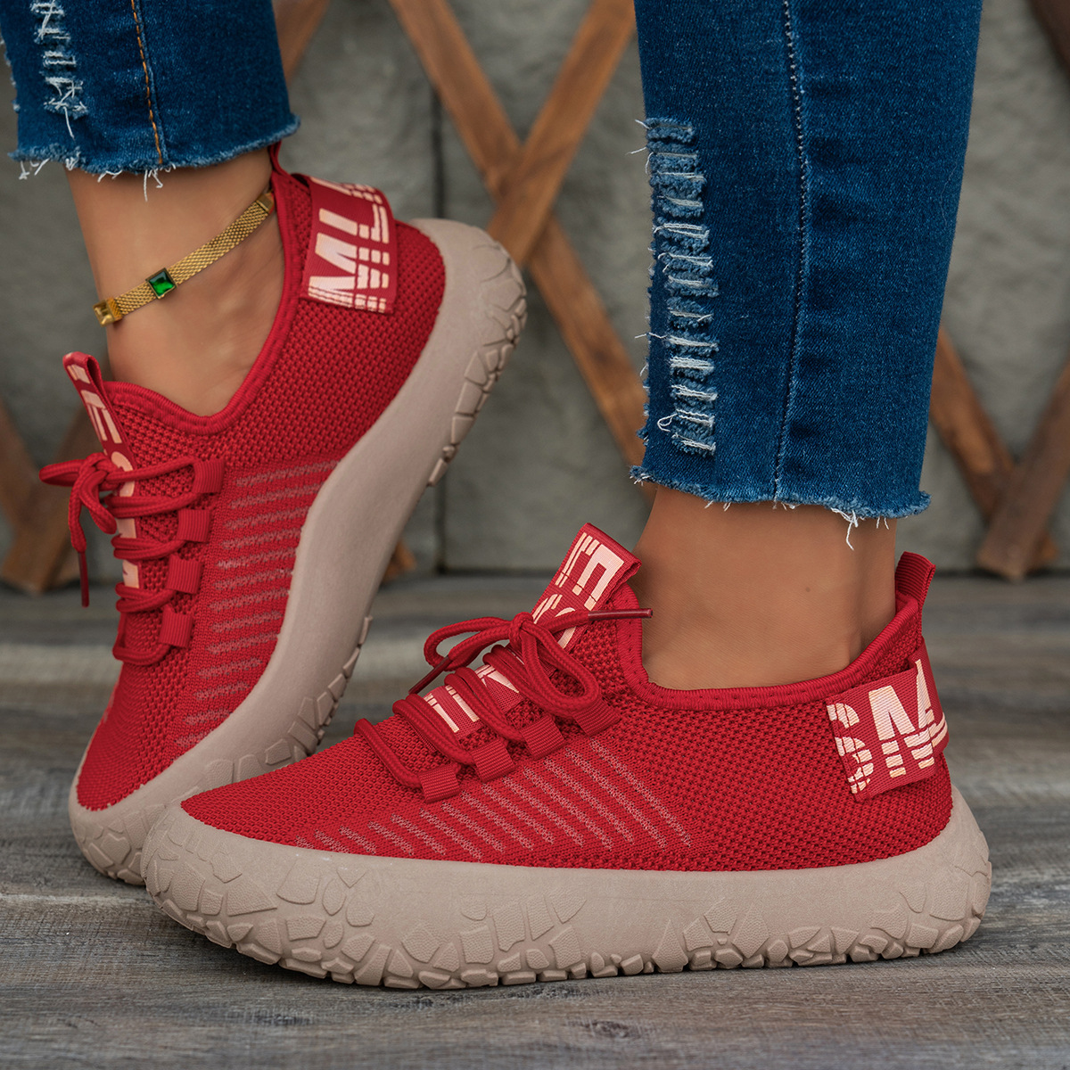 Women's Breathable Flyknit Walking Shoes with 5cm Platform Heel, Soft Cushion Casual Sneakers