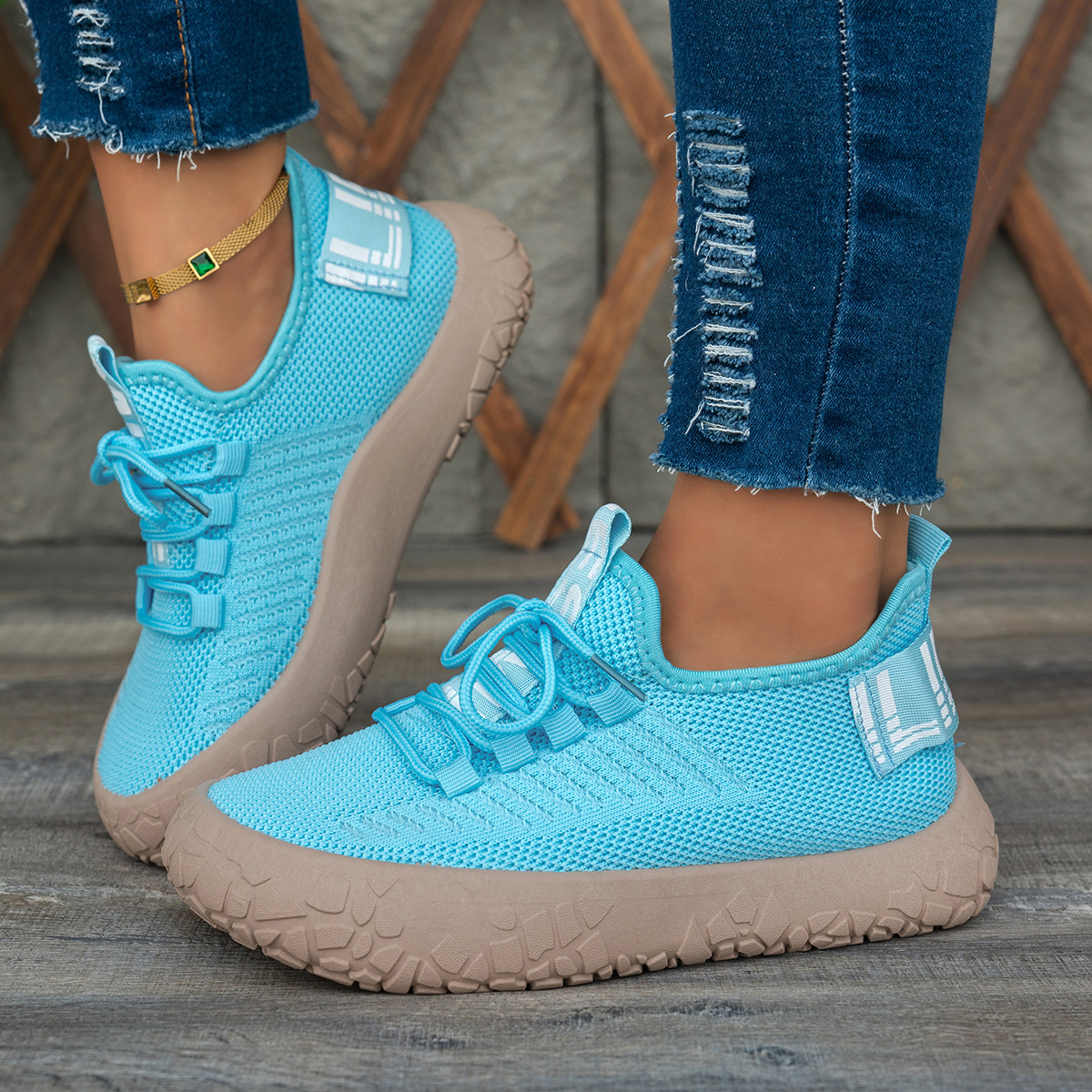 Women's Breathable Flyknit Walking Shoes with 5cm Platform Heel, Soft Cushion Casual Sneakers