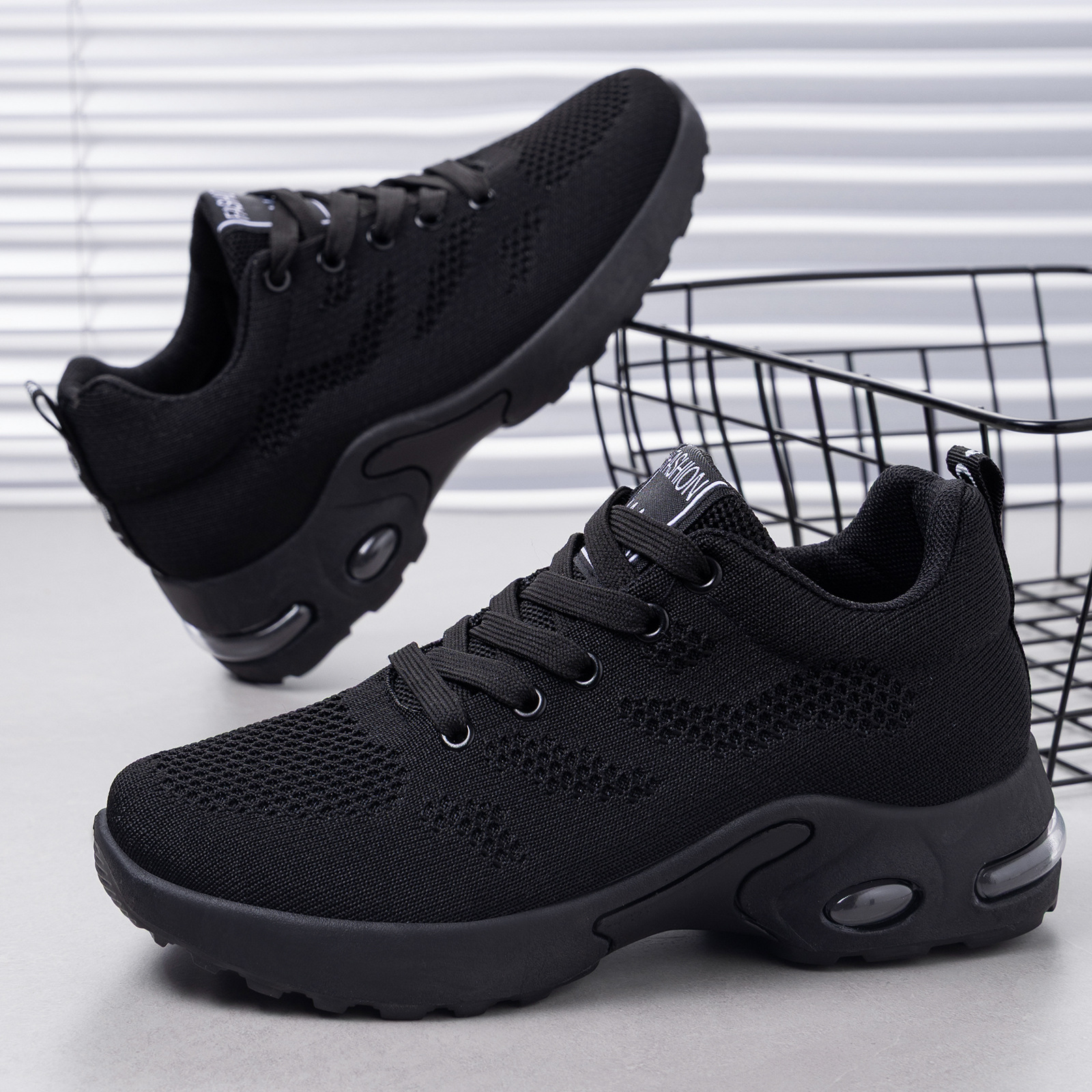Women Breathable Mesh Running Shoes, Lightweight Soft Sole Casual Sneakers for Spring Autumn Winter