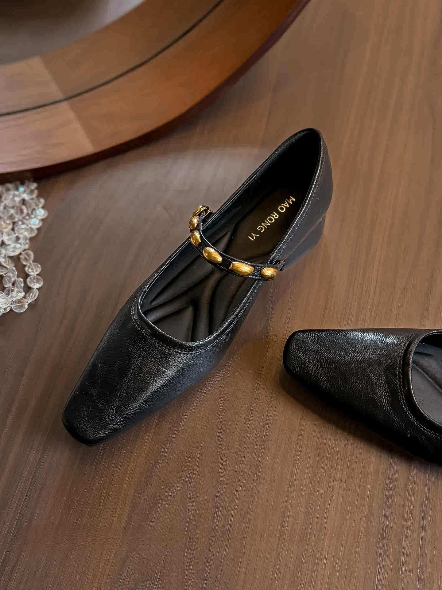Women's Retro Square Toe Mary Jane Shoes with Buckle Strap, Low Heel Soft Sole Flats for Spring Summer Fall