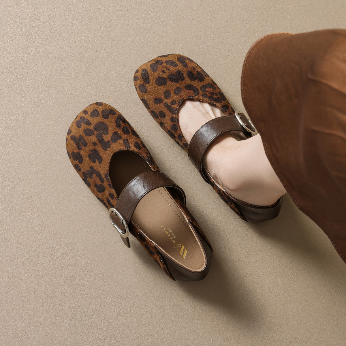 Weiwei Nvlang Women's Leopard Print Mary Jane Flats, Round Toe Buckle Strap Ballet Shoes