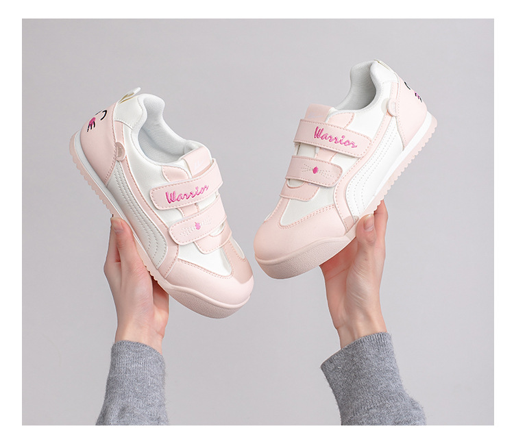 Warrior Women's Color Block Casual Sneakers, Low Top Round Toe Synthetic Leather Shoes for Spring and Fall