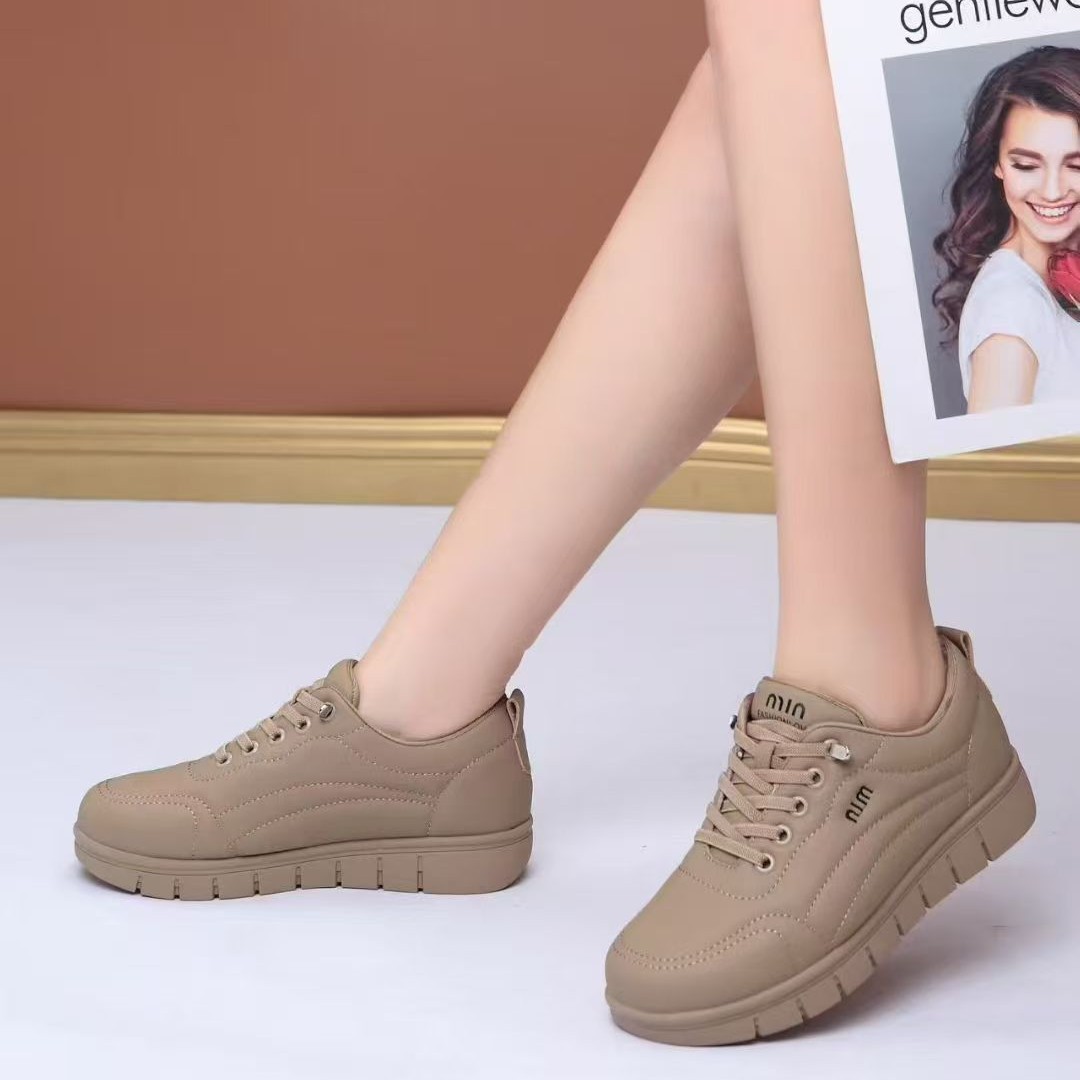 Women's Faux Leather Walking Shoes with Soft Sole and Anti-Slip Design for Fall and Winter