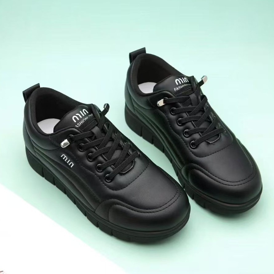 Women's Faux Leather Walking Shoes with Soft Sole and Anti-Slip Design for Fall and Winter