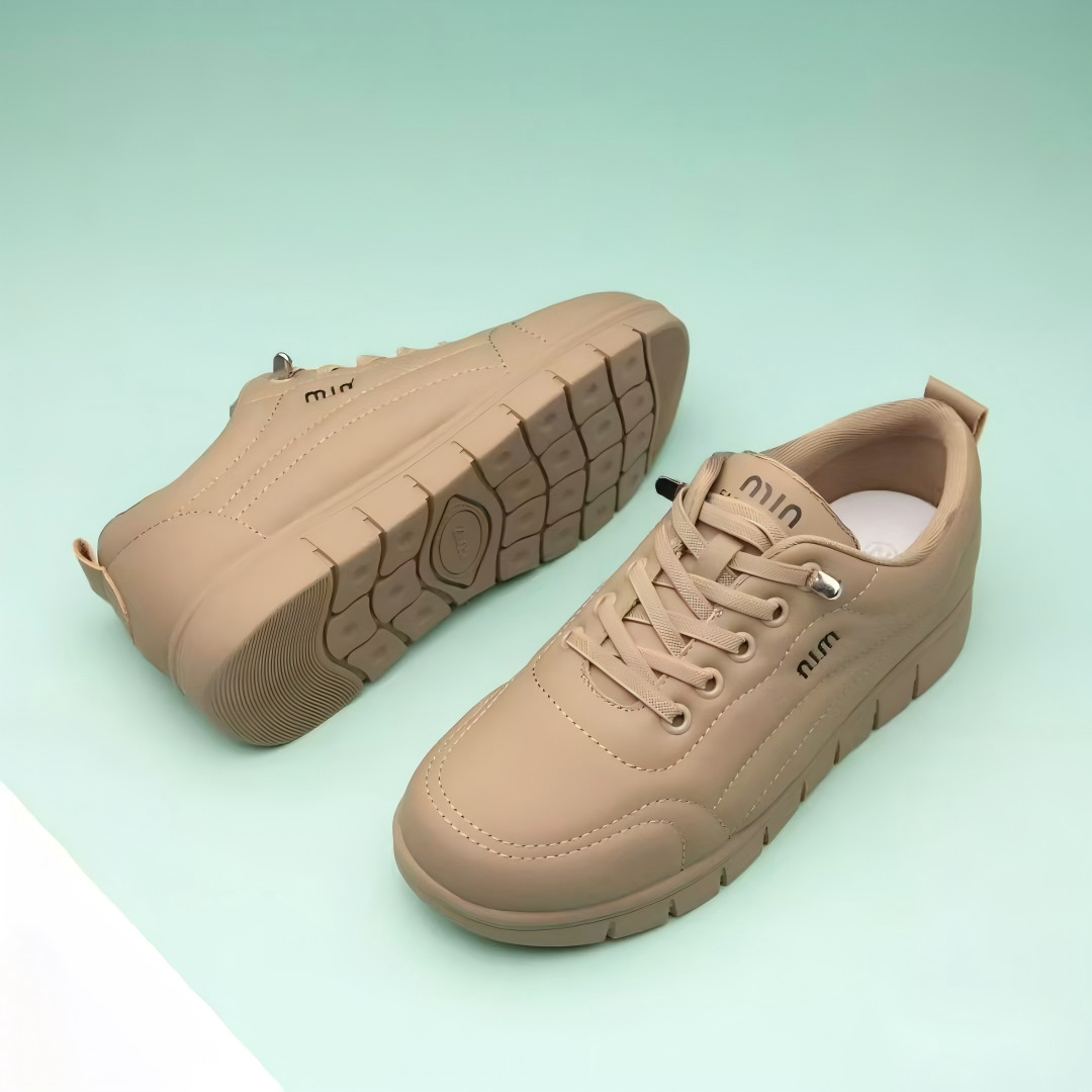 Women's Faux Leather Walking Shoes with Soft Sole and Anti-Slip Design for Fall and Winter