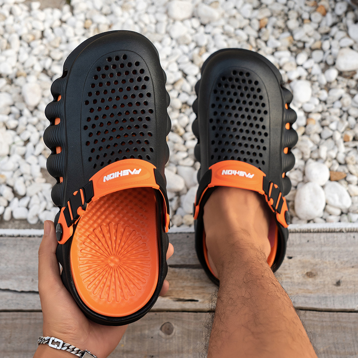 Men's EVA Clog Sandals Breathable Non-Slip Soft Sole Closed Toe Outdoor Beach Slippers