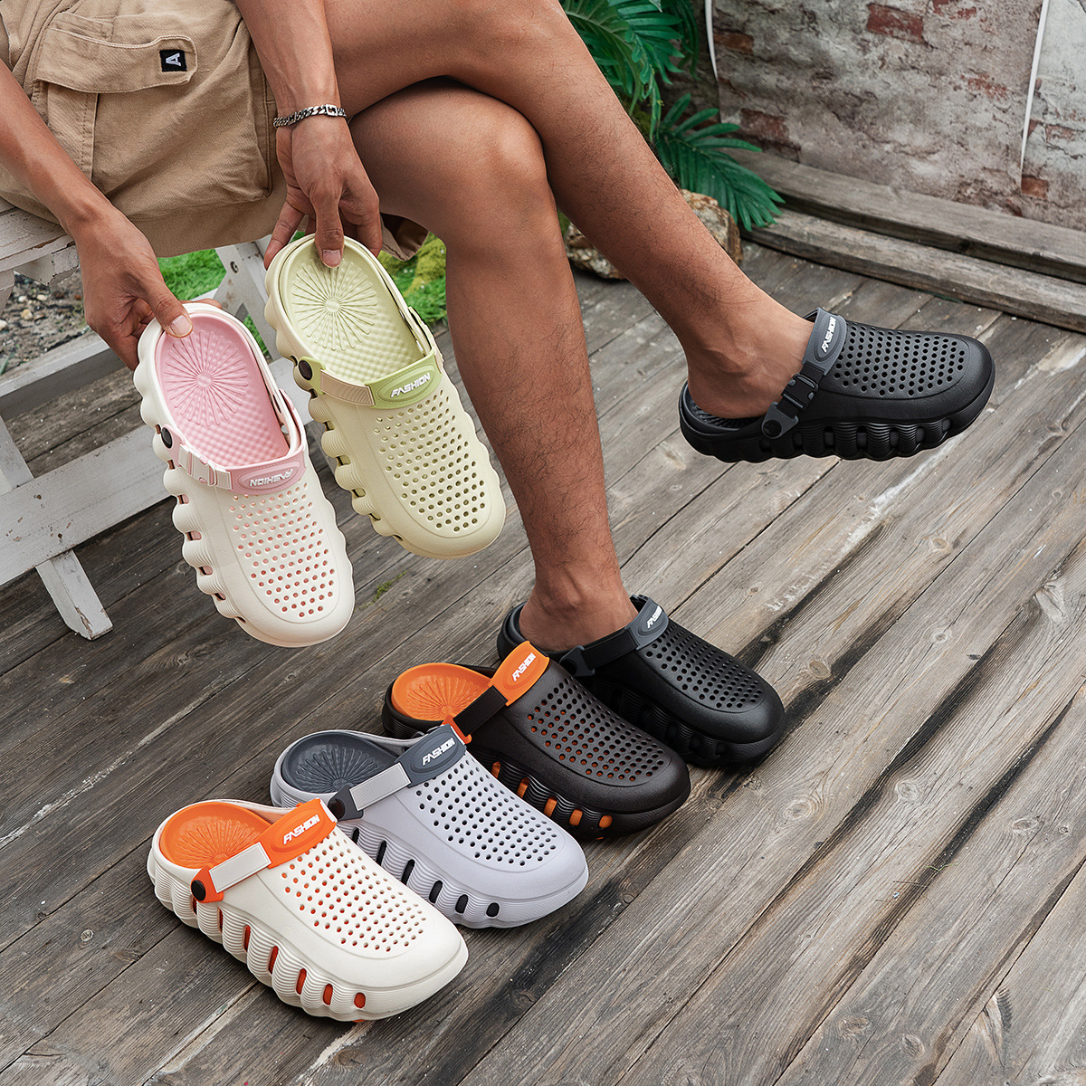 Men's EVA Clog Sandals Breathable Non-Slip Soft Sole Closed Toe Outdoor Beach Slippers