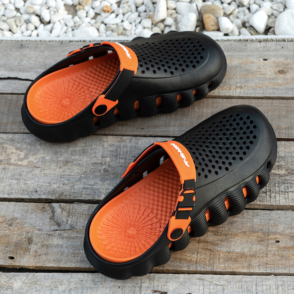 Men's EVA Clog Sandals Breathable Non-Slip Soft Sole Closed Toe Outdoor Beach Slippers