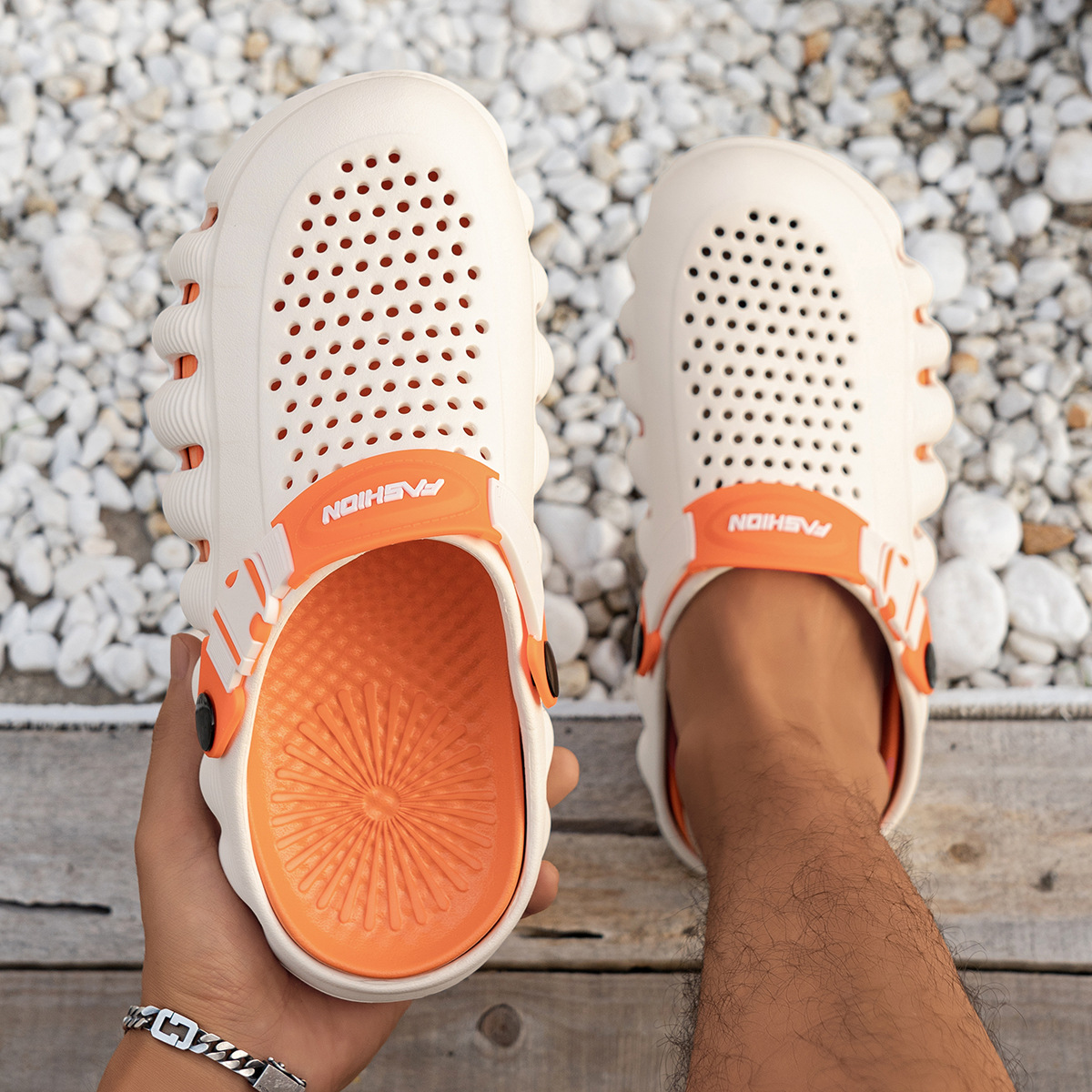 Men's EVA Clog Sandals Breathable Non-Slip Soft Sole Closed Toe Outdoor Beach Slippers