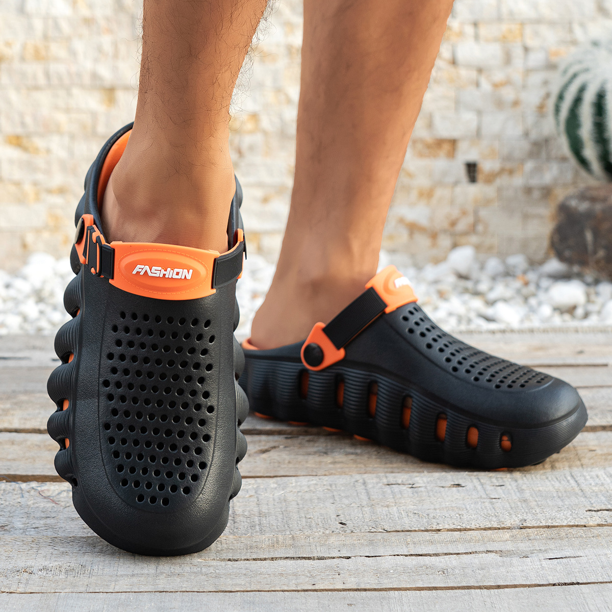 Men's EVA Clog Sandals Breathable Non-Slip Soft Sole Closed Toe Outdoor Beach Slippers