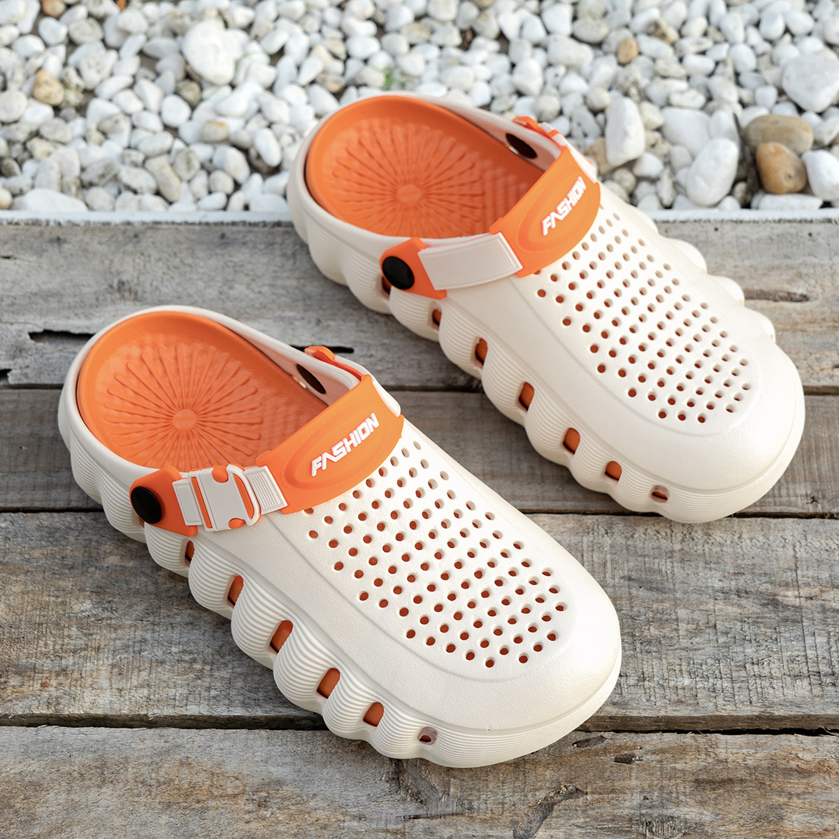 Men's EVA Clog Sandals Breathable Non-Slip Soft Sole Closed Toe Outdoor Beach Slippers