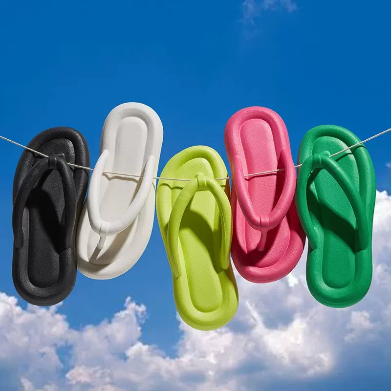 Women EVA Flip Flops White Thick Sole Beach Sandals for Summer Casual Wear