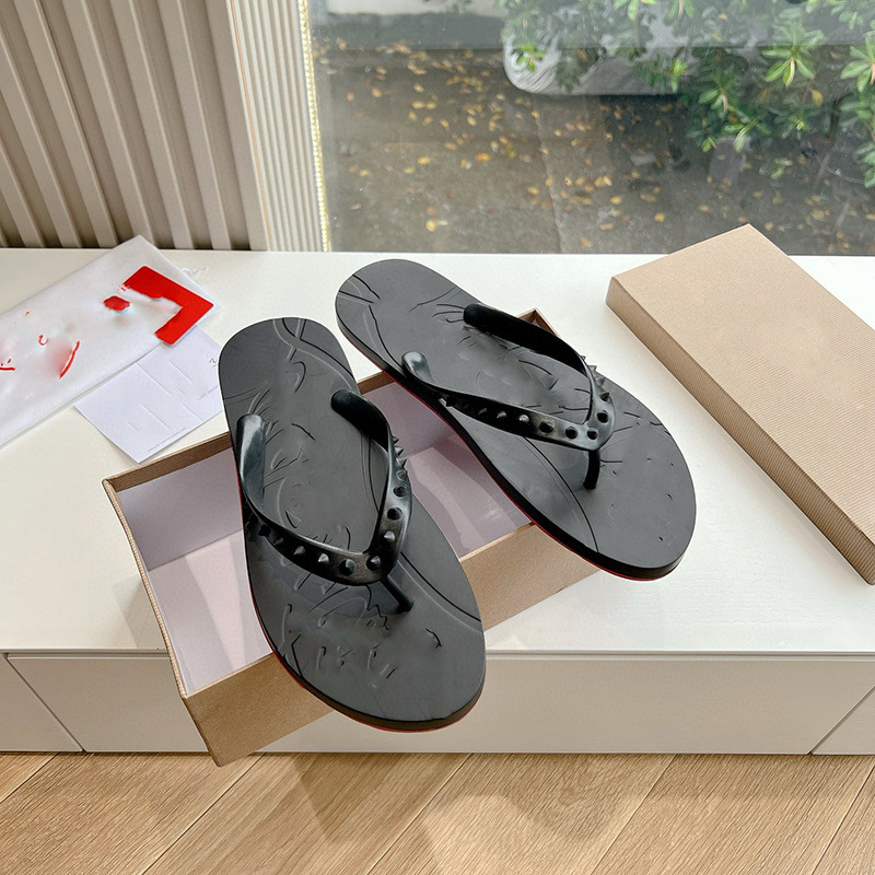 LTTL Men Women Flip Flops with Rivets, Graffiti EVA PVC Non-Slip Beach Sandals