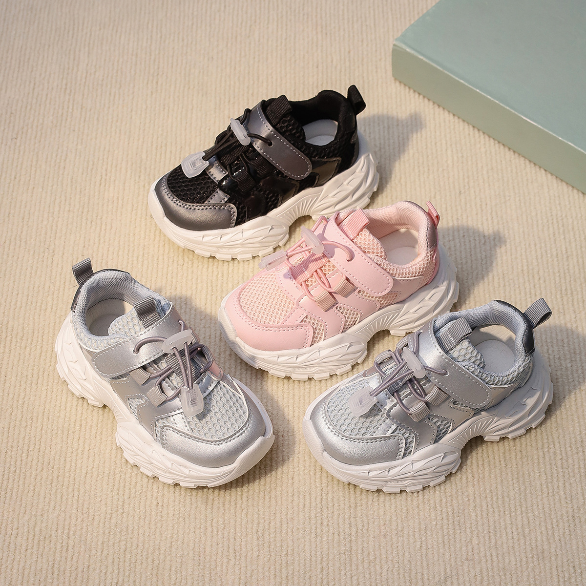 Kids Breathable Mesh Sneakers, Lightweight Non-Slip Casual Shoes for Toddlers and Children