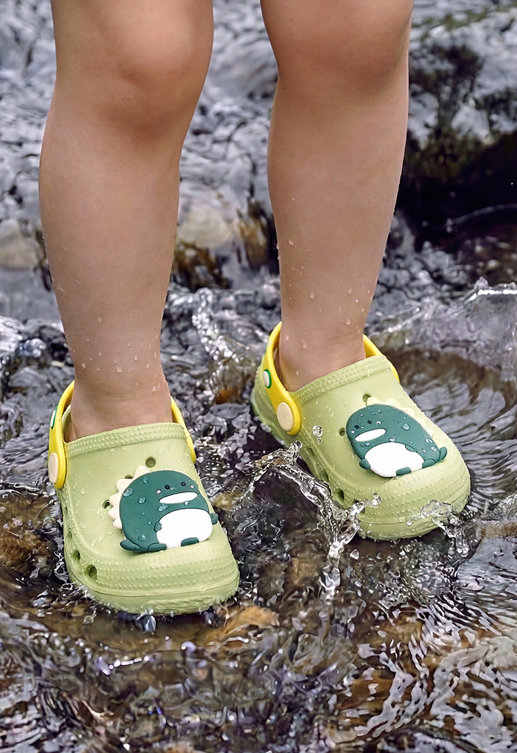 Cheerful Mario Kids EVA Clog Sandals Summer Slip-On Beach Shoes for Toddlers and Little Boys and Girls