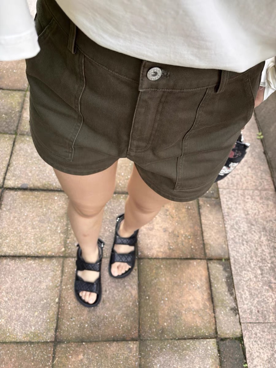 Celana Pendek Kargo Katun untuk Wanita, Pinggang Tengah, Potongan Rata, Warna Pucat, Untuk Penggunaan Sehari-hari di Musim Panas