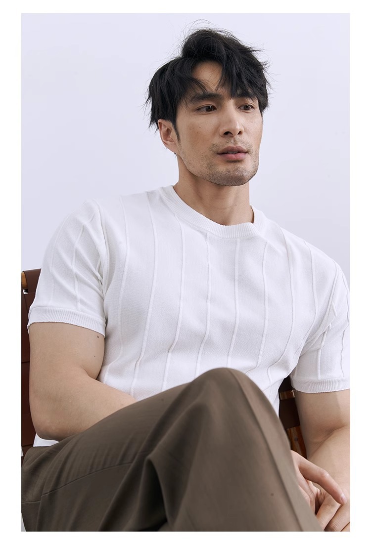 Men's Slim Fit Short Sleeve Knit T-Shirt, Ice Silk Crew Neck Summer Casual Top for Business Suit Layering