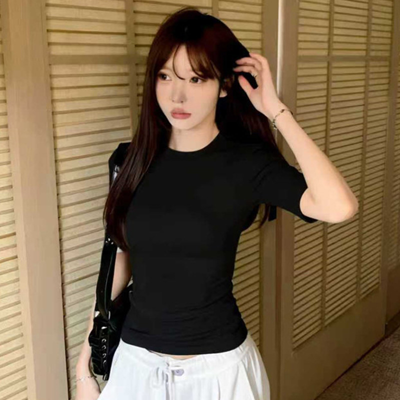 Women's Solid Color Round Neck Half Sleeve Slim Fit T-Shirt for Casual and Travel Use