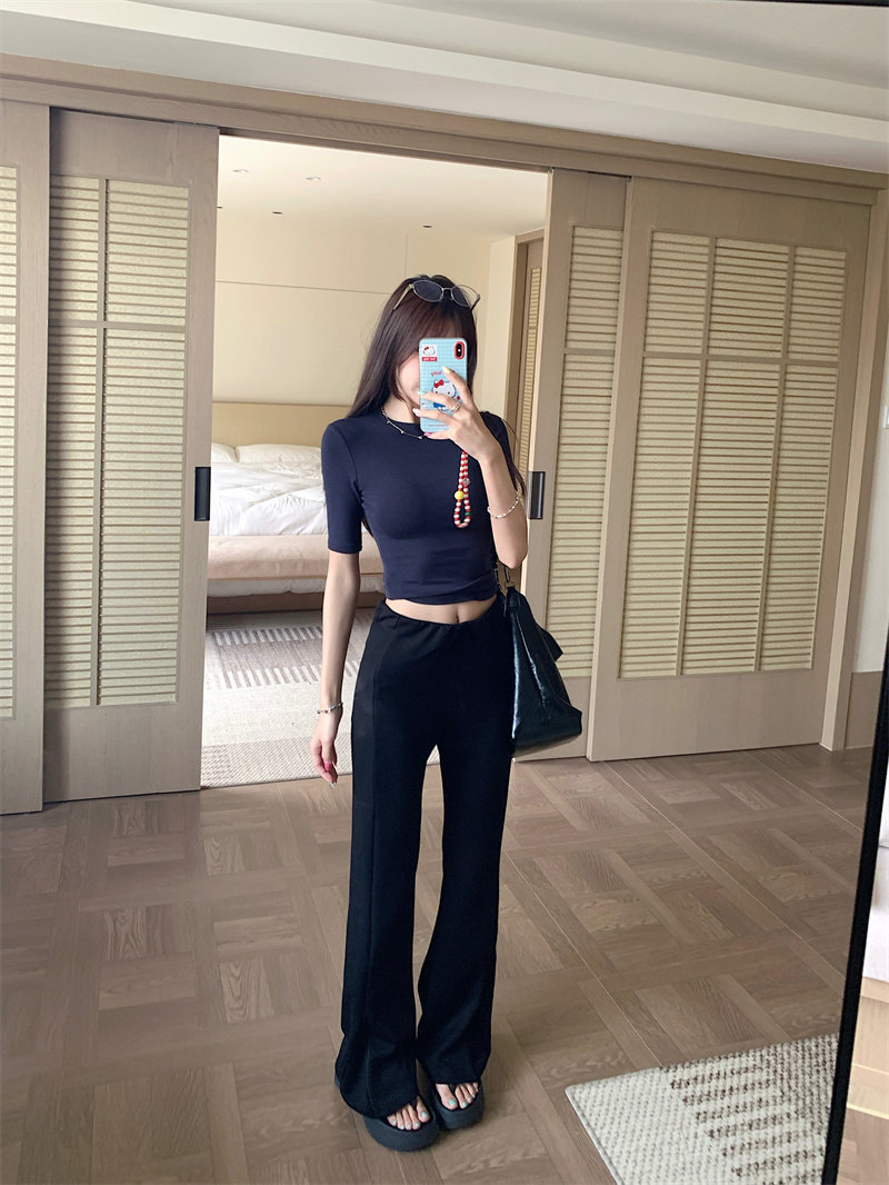 Women's Solid Color Round Neck Half Sleeve Slim Fit T-Shirt for Casual and Travel Use
