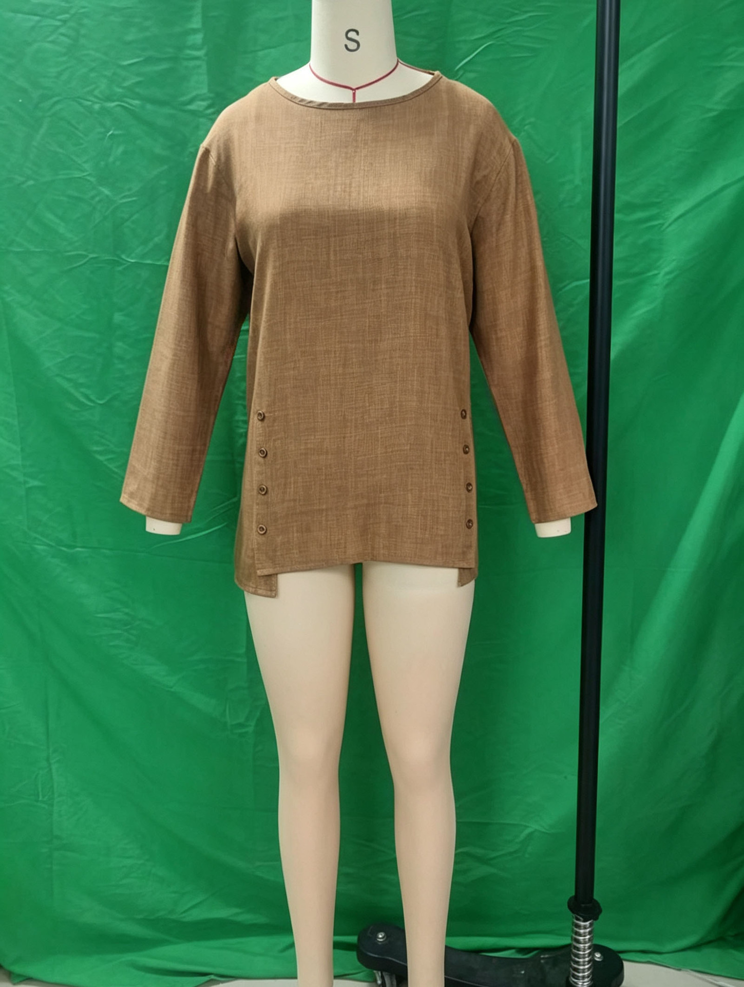 Women Loose Fit Long Sleeve Crew Neck T-Shirt with Side Button Detail, Casual Solid Color Top for Commute