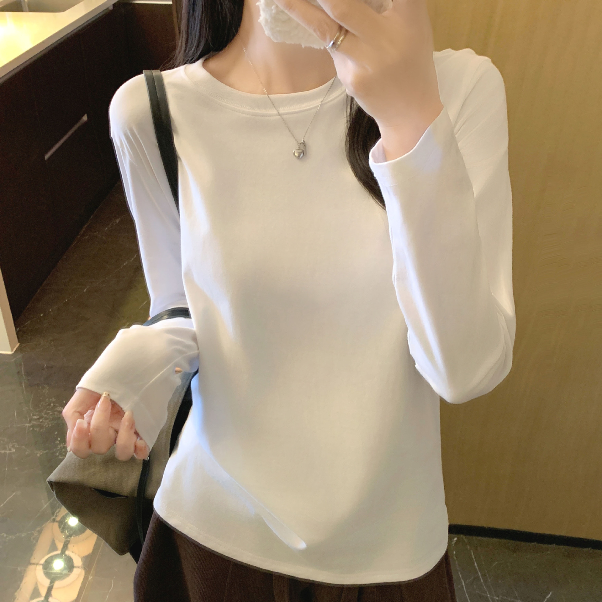 Women Cotton Long Sleeve Crew Neck T-Shirt, Loose Fit Solid Color Basic Top for Early Fall Layering