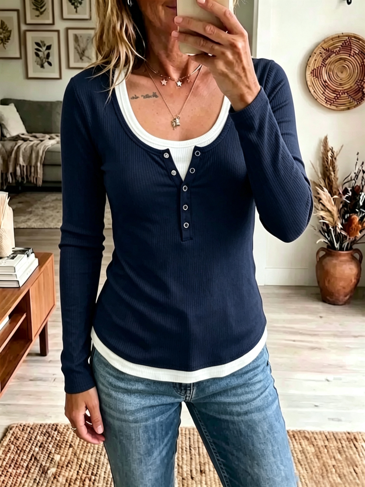 Baju T-shirt wanita berwarna blok, rekaan dua helai dengan lengan panjang, diperbuat daripada campuran kapas, gaya slim fit dengan kolar bulat, sesuai untuk musim gugur.