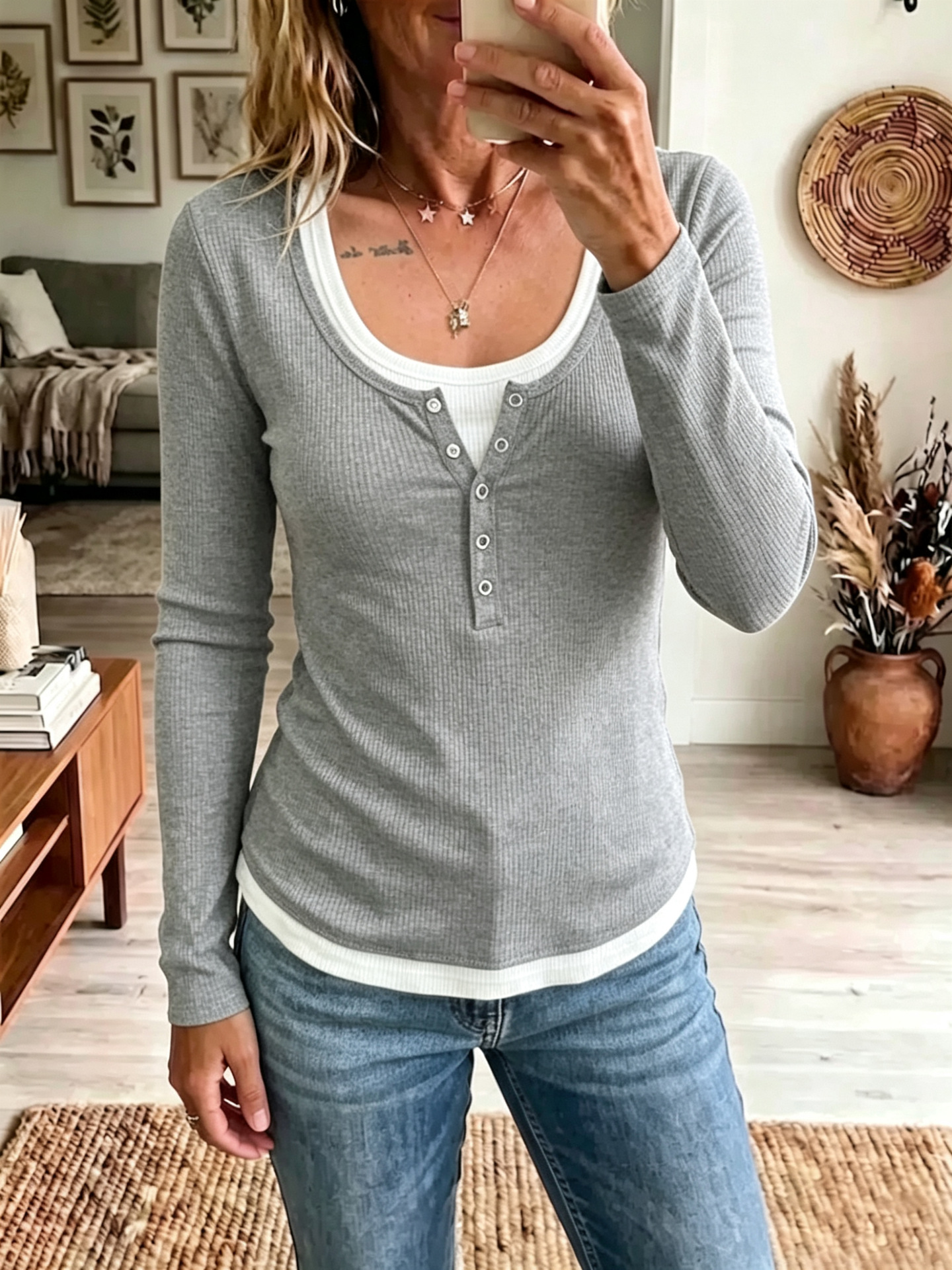 Baju T-shirt wanita berwarna blok, rekaan dua helai dengan lengan panjang, diperbuat daripada campuran kapas, gaya slim fit dengan kolar bulat, sesuai untuk musim gugur.