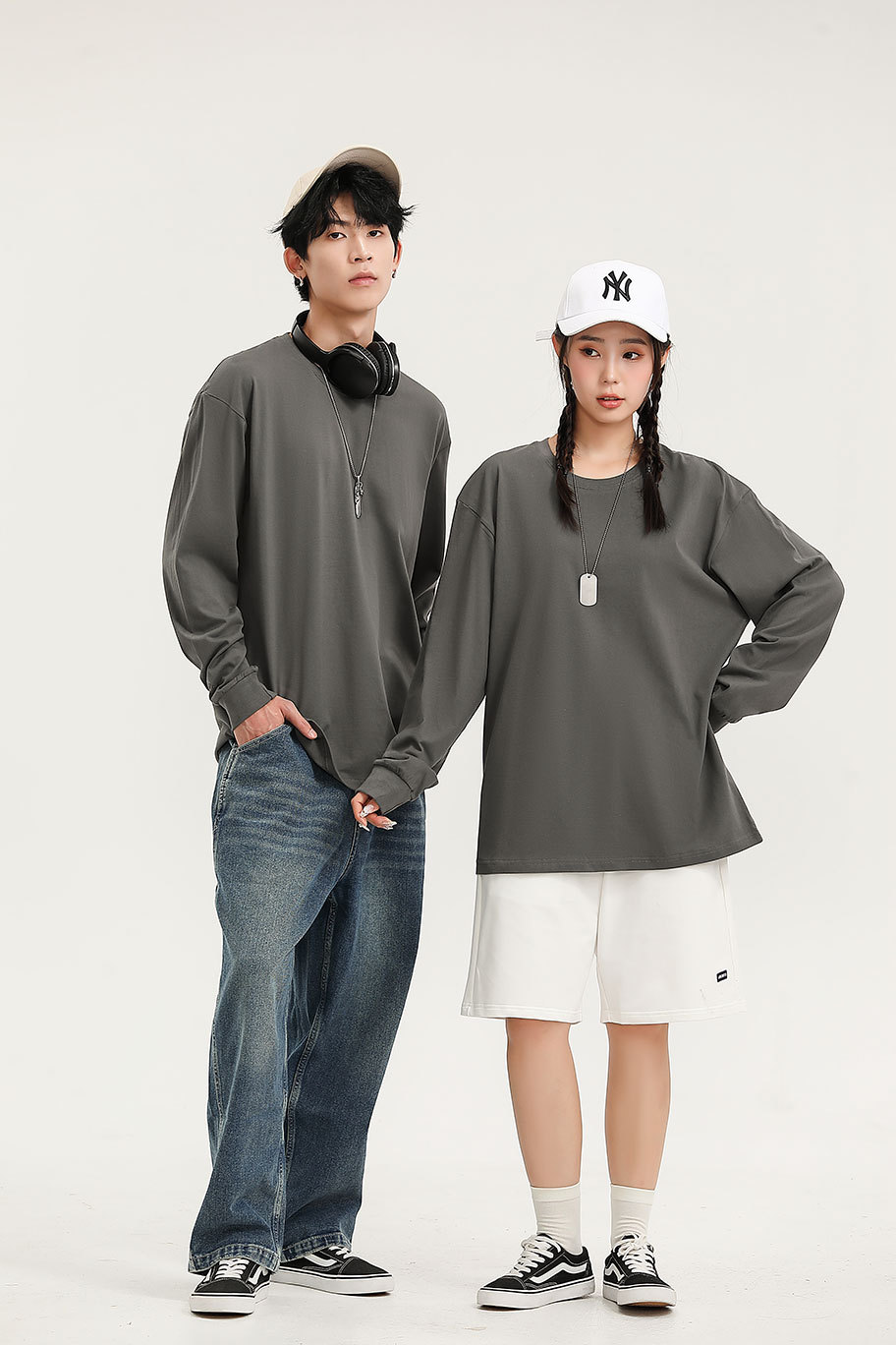 Korean Style Cotton Crew Neck Long Sleeve Pullover T-Shirt for Men and Women