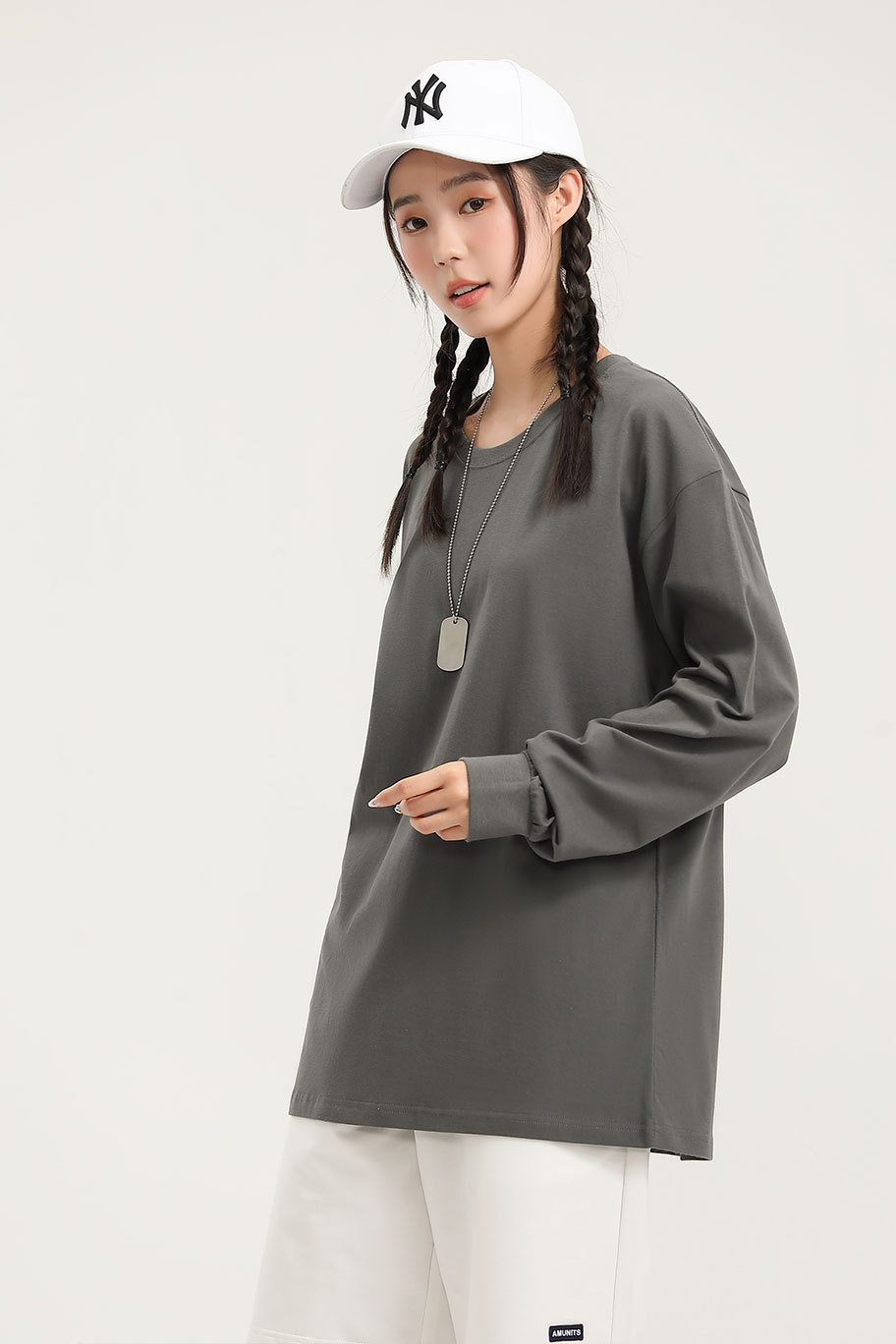 Korean Style Cotton Crew Neck Long Sleeve Pullover T-Shirt for Men and Women