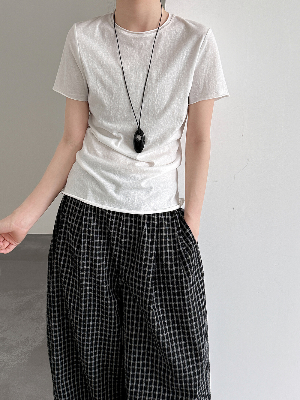 Women Slim Fit Rolled Sleeve Short Sleeve T-Shirt Solid Color Cotton Blend Crew Neck Summer Top