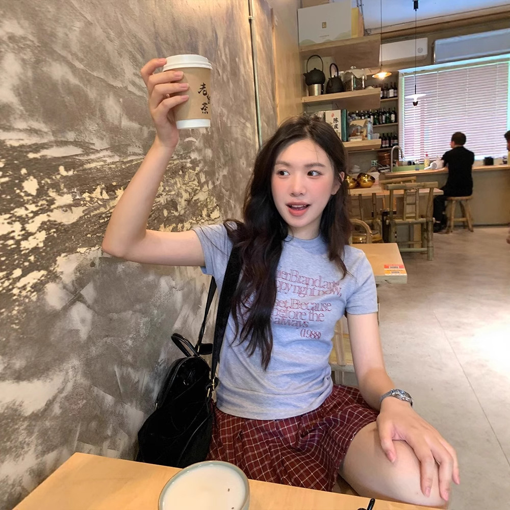 Women's Slim Fit Short Sleeve T-Shirt with Letter Print, Cotton Crew Neck Casual Top for Summer
