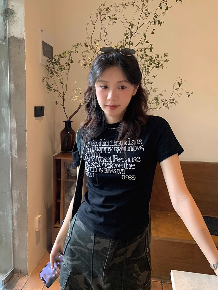 Women's Slim Fit Short Sleeve T-Shirt with Letter Print, Cotton Crew Neck Casual Top for Summer