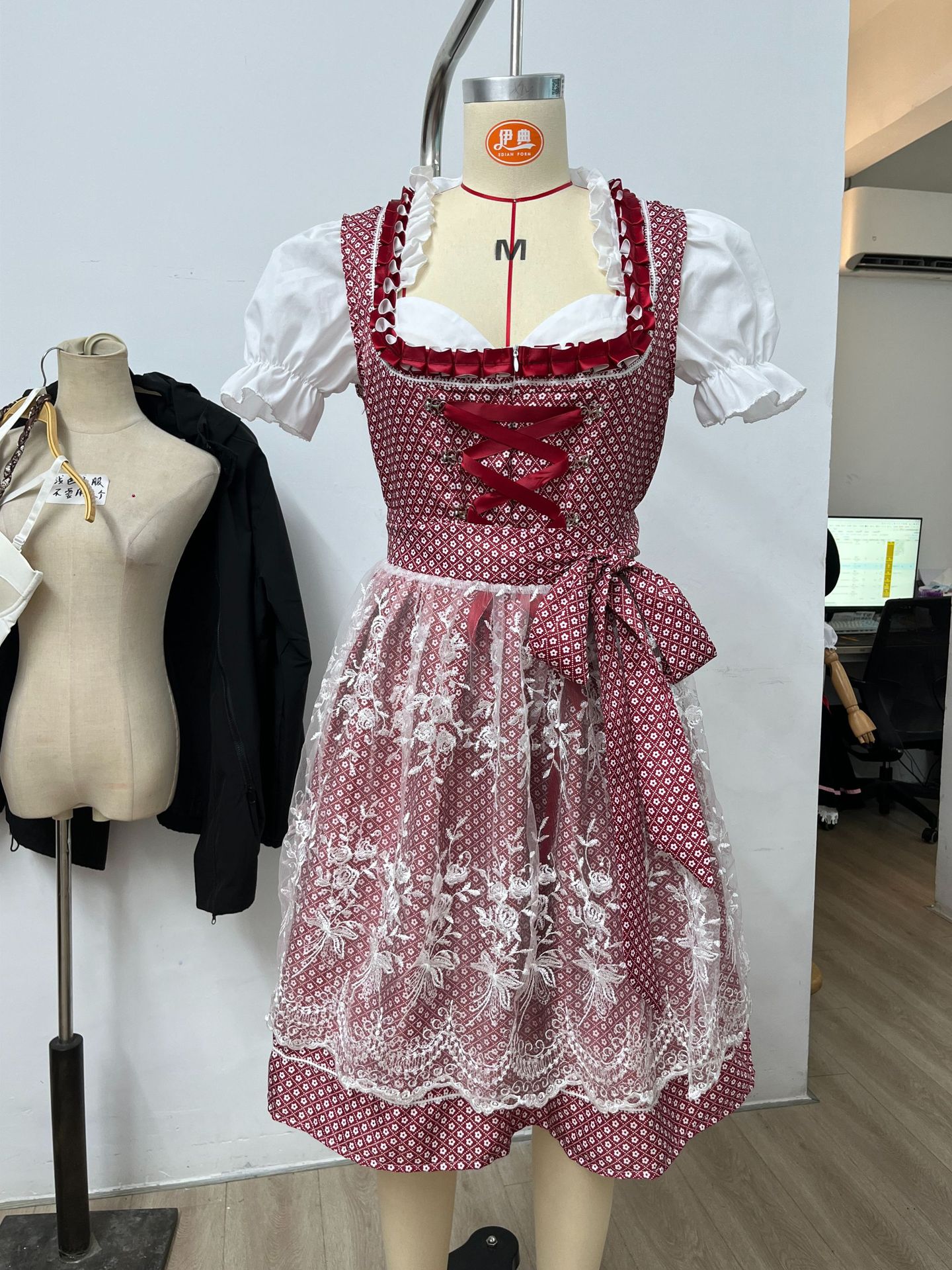 Bavarian Dirndl Dress for Women, Short Sleeve Floral Oktoberfest Costume, S-5XL