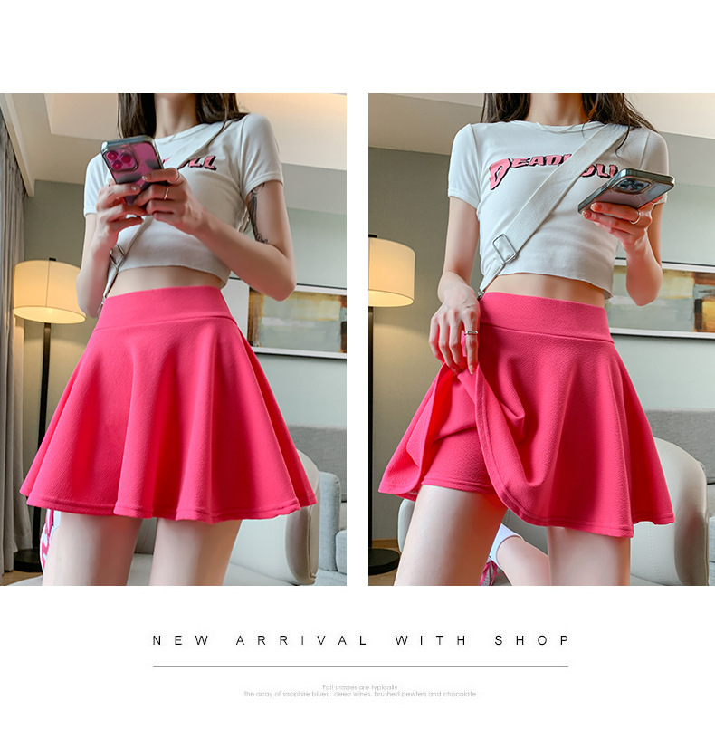 Skirt mini berlipat warna putih untuk wanita, skirt gelembung gaya A-line pinggang tinggi, gaya preppy yang manis.