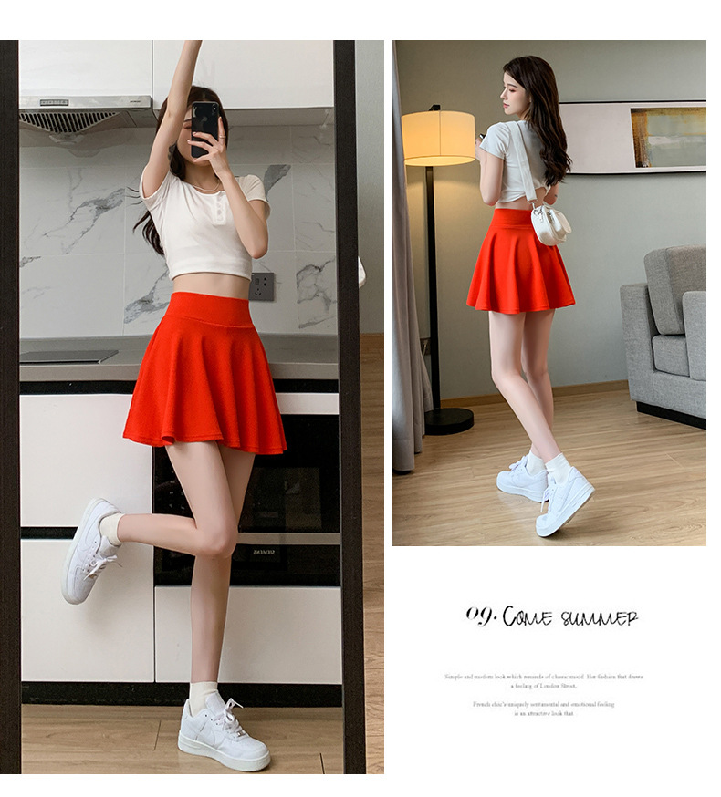 Skirt mini berlipat warna putih untuk wanita, skirt gelembung gaya A-line pinggang tinggi, gaya preppy yang manis.