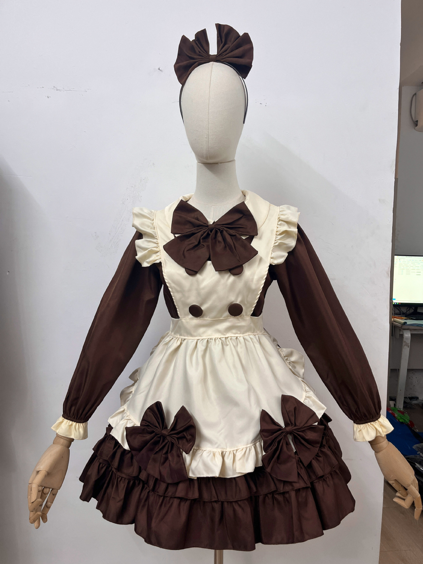 Brown Long Sleeve Maid Dress Cosplay Costume with Apron, Bows and Headpiece