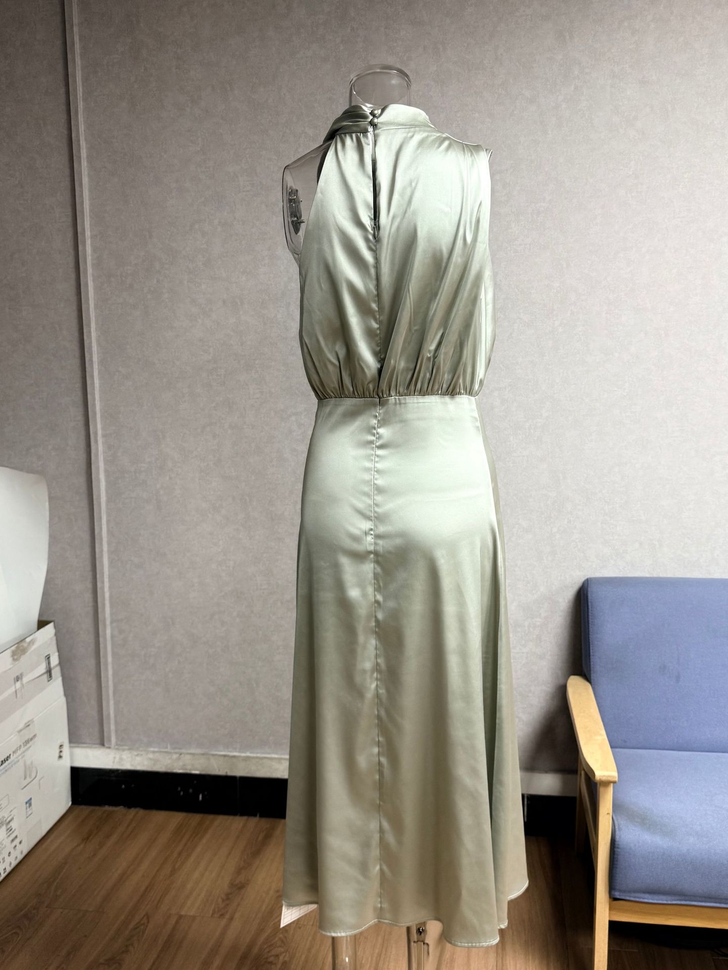 Women Sleeveless Halter Satin Maxi Dress Solid Color A-Line Long Dress for Vacation and Evening